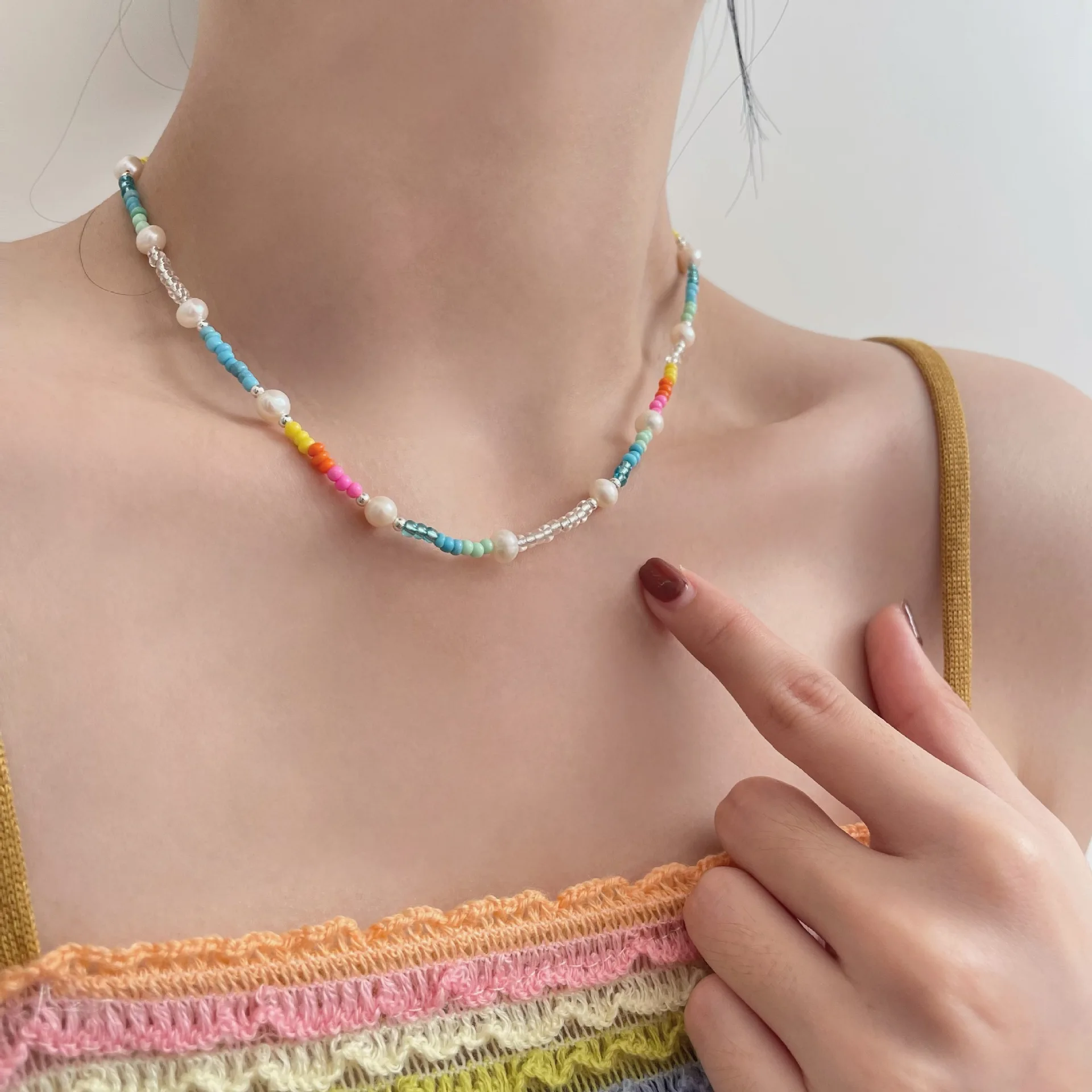 

Ожерелье из серебра 925 пробы с жемчужными бусинами серии Rainbow, в свежем и ярком корейском стиле, цепочка на ключицу в стиле дофамин.