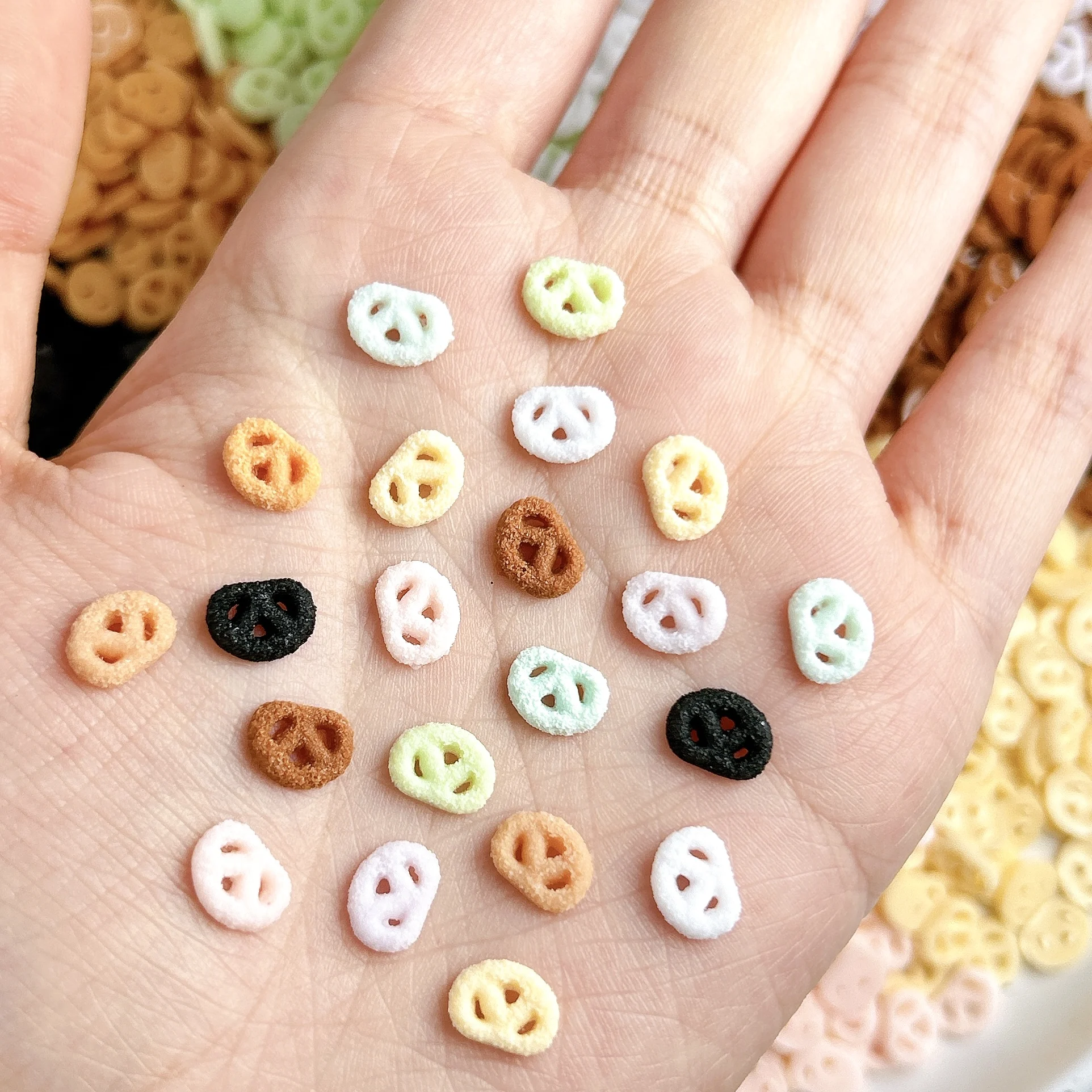 30 قطعة مقلد لطيف صغير التجاعيد الكوكيز مسمار السحر ثلاثية الأبعاد الراتنج Kawaii مضيئة البسكويت مسمار الفن أجزاء لوازم للتقليم DIY بها بنفسك