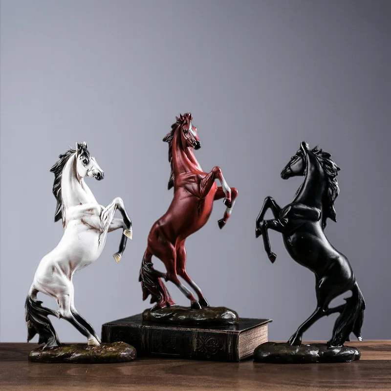 European Style Home Resin Victory Horse Animal Statue Home Desktop Feng Shui Ornament For Living Room Decoration Souvenir Gift