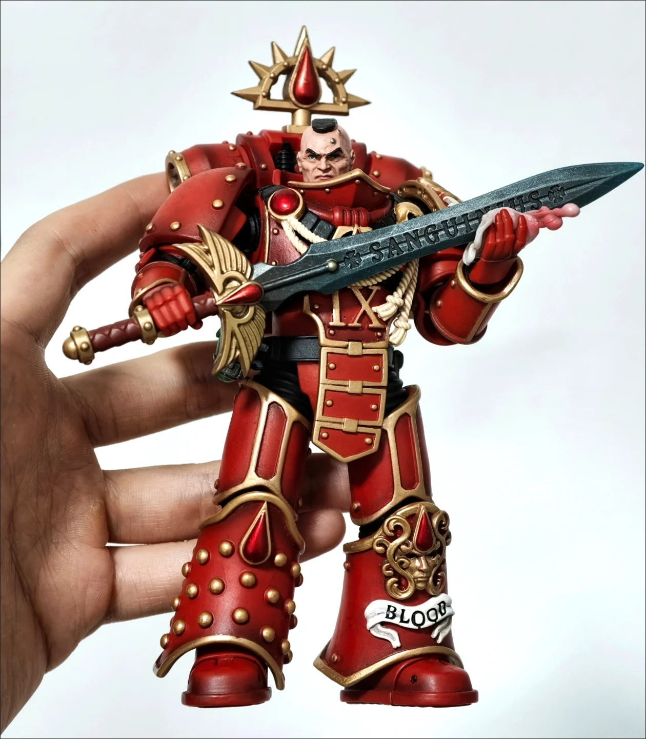 

JOYTOY Warhammer The Horus Heresy 1/18 Blood Angels Raldoron First Captain of the Blood Angels Action Figures Model Toy In Stock