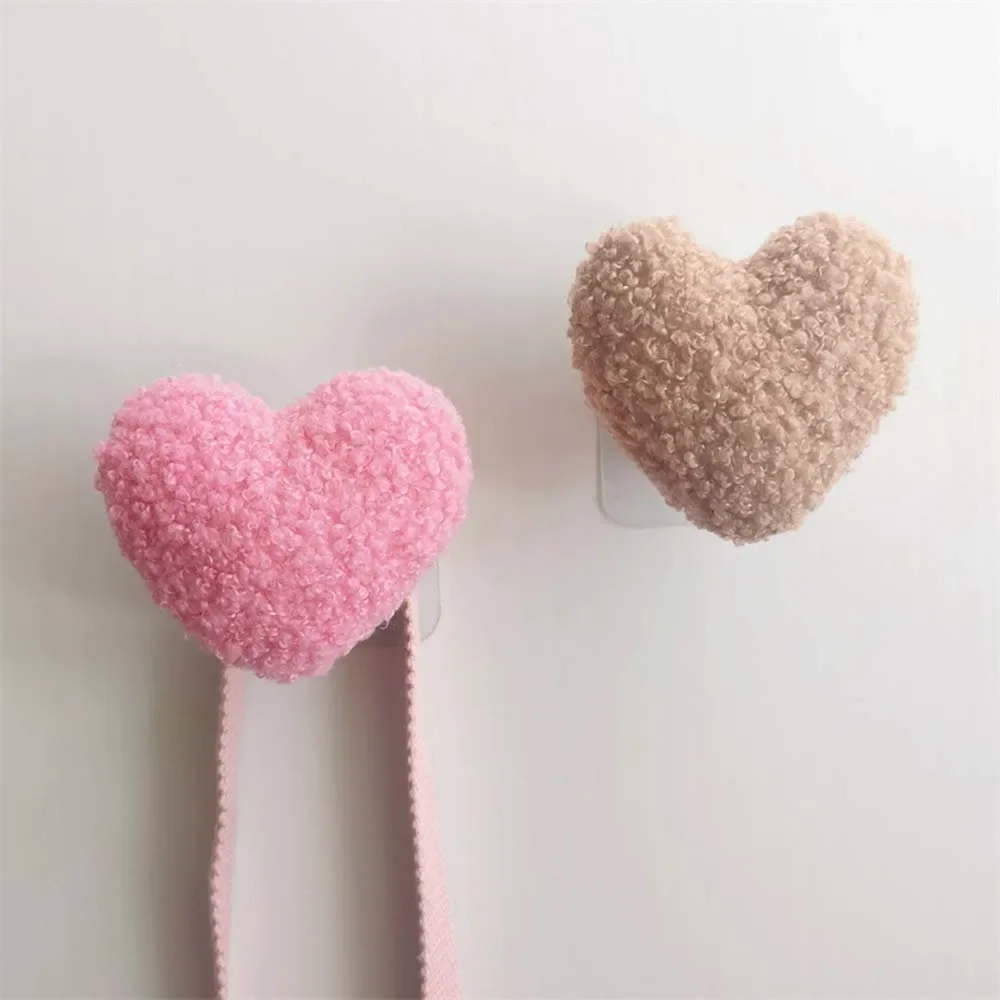 5Pcs Nordic Minimalist Heart Shape Wooden Sticky Hook Practical Coat Holder Elegant Ornament for Bedroom Kids Interior Layout