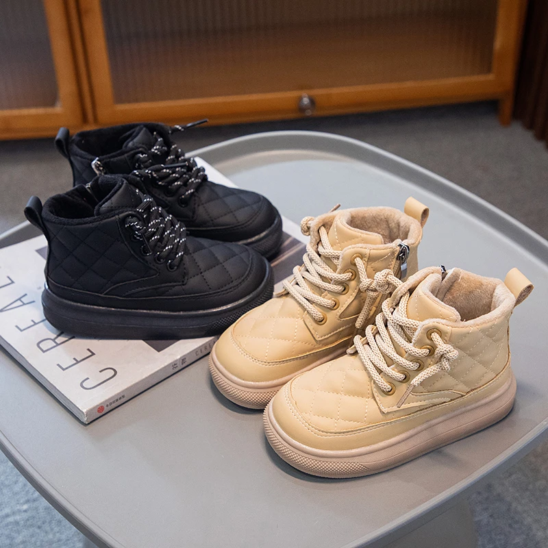 

Детские хлопковые сапоги, зима 2024, плюшевые короткие сапоги в британском стиле, легкая модная кожаная однотонная детская обувь для девочек