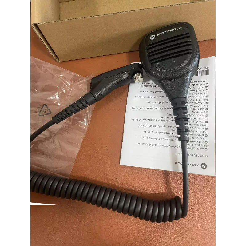 PMMN4040A is suitable for Motorola walkie talkie hand microphone shoulder microphone P8268/P86/GP338D+/300D DGP8050 DP4401