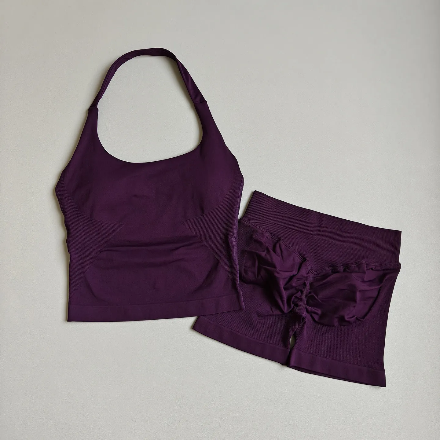 2-teiliges Damen-Sportset, Rückenfreies Neckholder-Top, Hochgeschnittene Nahtlose Dehnbare BHs, Shorts-Anzug, Fitness-Set, Workout-Bekleidung – Detail 14