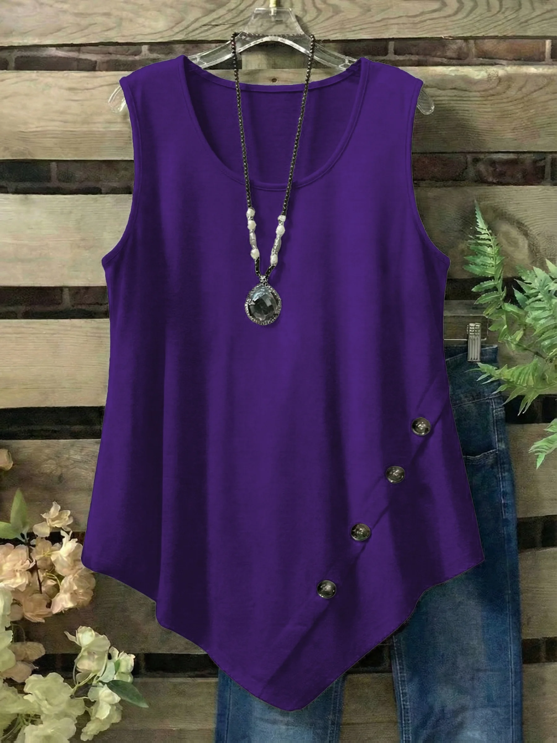 Ärmelloses Damen-Top in Übergröße mit Knopfdetail für mühelosen Stil – Detail 5