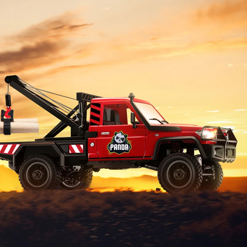 MN82T Panda Edition 1:12 Pełnowymiarowy Samochód RC z Sterowaniem, Funkcją Włączania Świateł, 2.4G, Napęd 4x4, Terenowy Samochód Pick-up, Zabawka dla Dzieci, Prezent