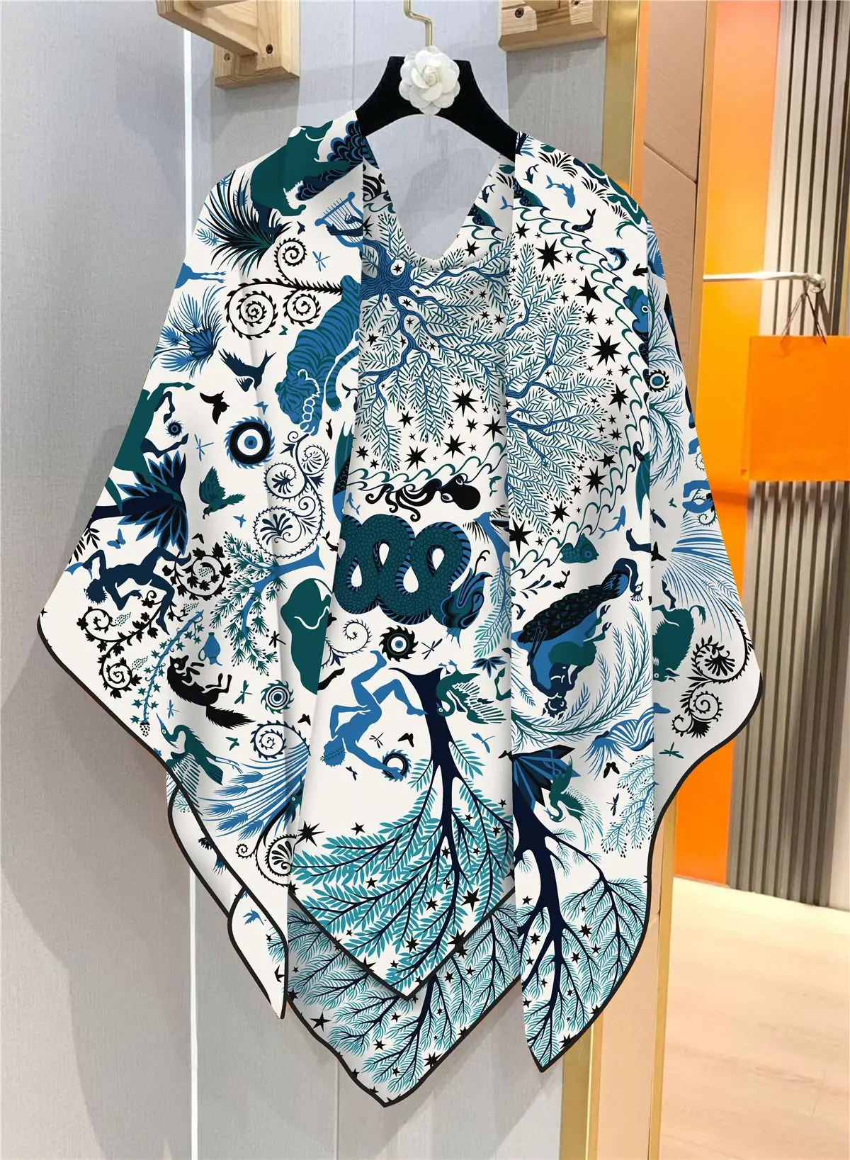 

Faux Silk Wool High-End Scarf Women 130x130cm Soft Smooth Square Gift Her Party Date Travel Fashion Wrap