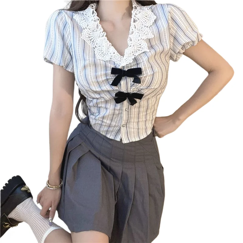 Fashion V-Neck Stri… - image