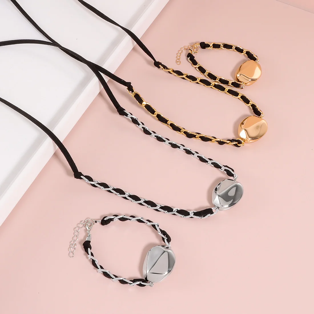 DIY accessories European and American cross-border winding flannel binding rope bow necklace exaggerated special-shaped bead bra