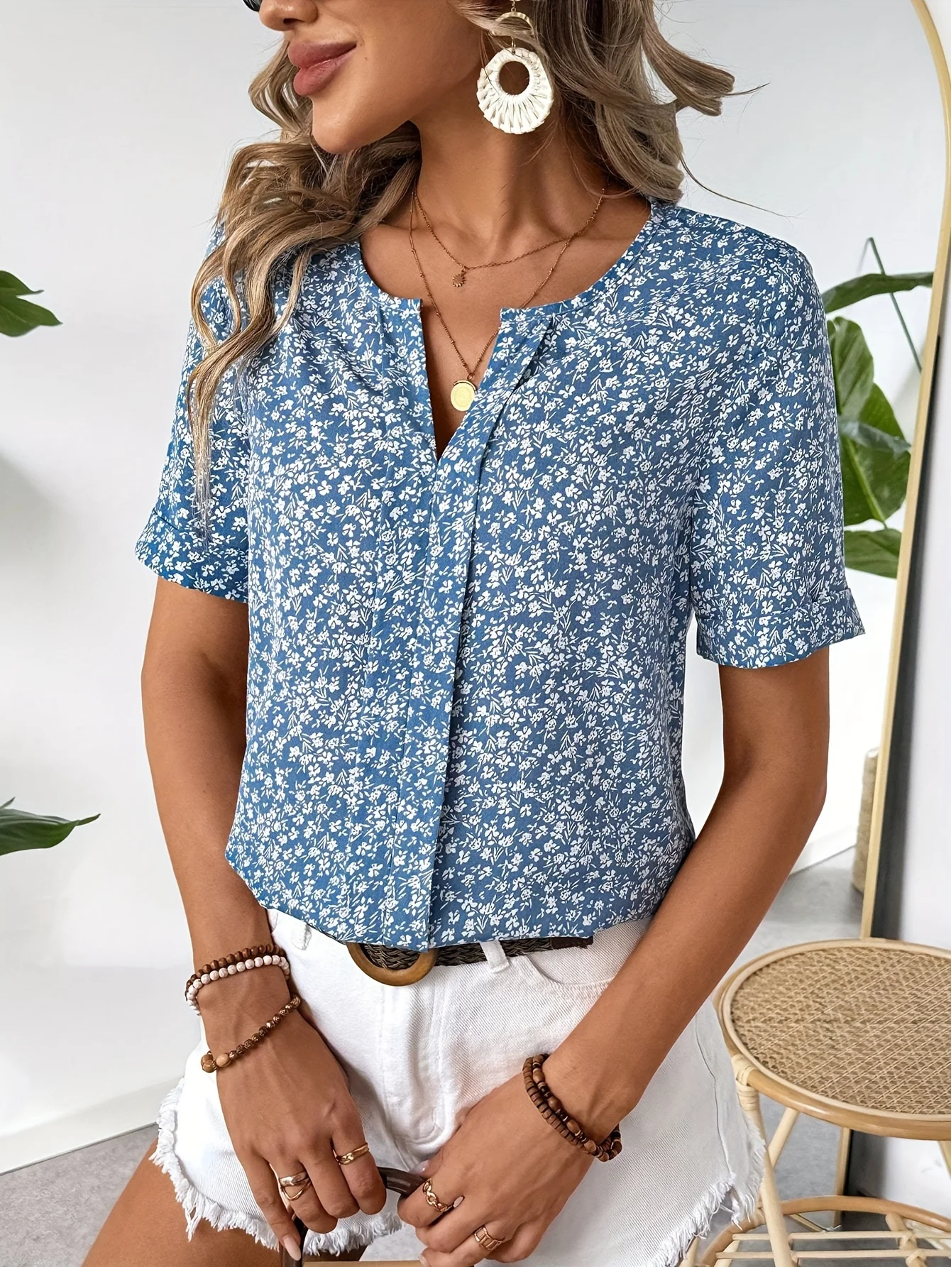 Camisa de manga corta para mujer, camisa de cuello redondo floral azul, estilo navideño, ropa para mujer, nueva