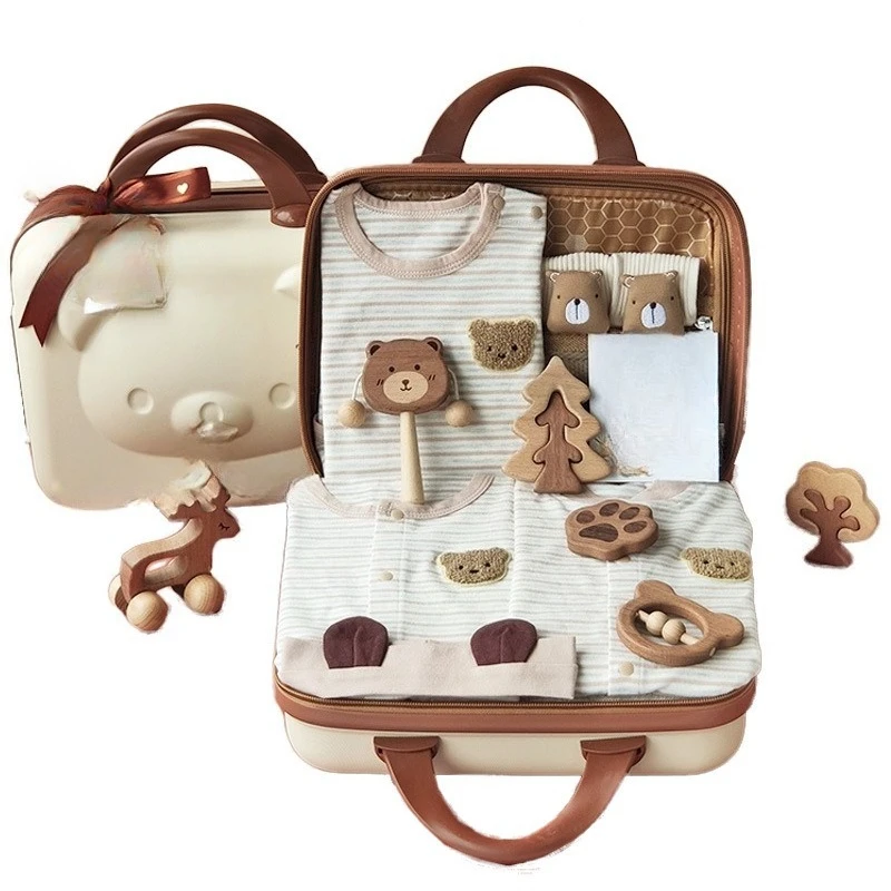 

Baby gift box set, boy and girl baby bear set, wooden toys, organic cotton suitcase, spring, autumn and winter gifts.