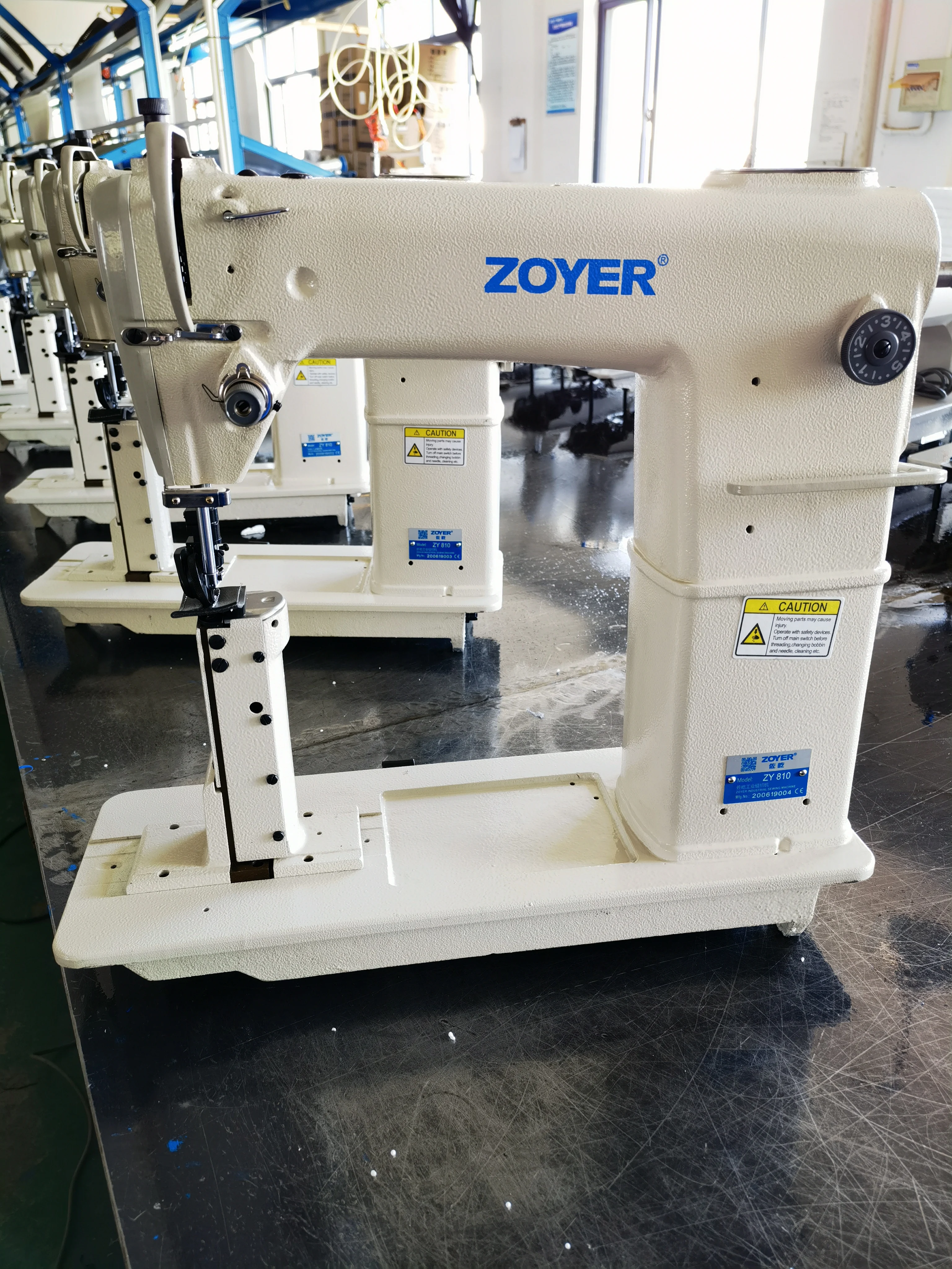 ماكينة خياطة ما بعد السرير ذات عجلة ذهبية ZY810 Zoyer ذات إبرة واحدة (ZY810)