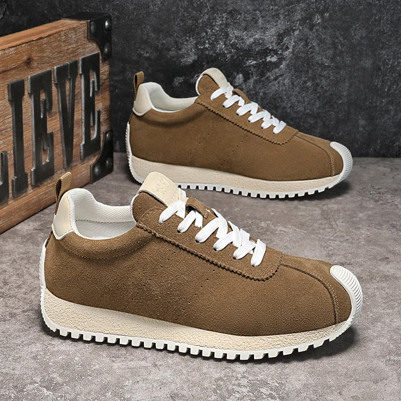 

2023 весенне-осенняя новая мужская повседневная обувь, модные удобные дышащие кроссовки, уличная мужская обувь с противоскользящей подошвой и сеткой