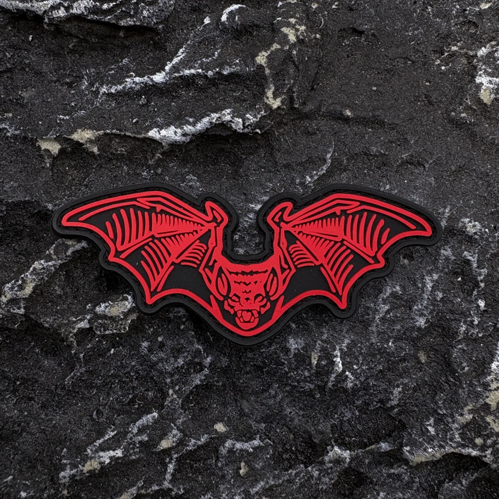 Dark-style creative bat-patterned armband, luminous, made of PVC material, comes with spare adhesive patches for various bag exterior modifications and decorations