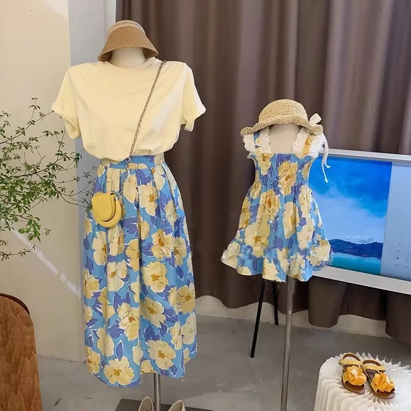 Vacation Look Mother Daughter Clothes Women T Shirt Skirts Two Piece Set Baby Girls Beach Floral Dress Family Matching Clothing