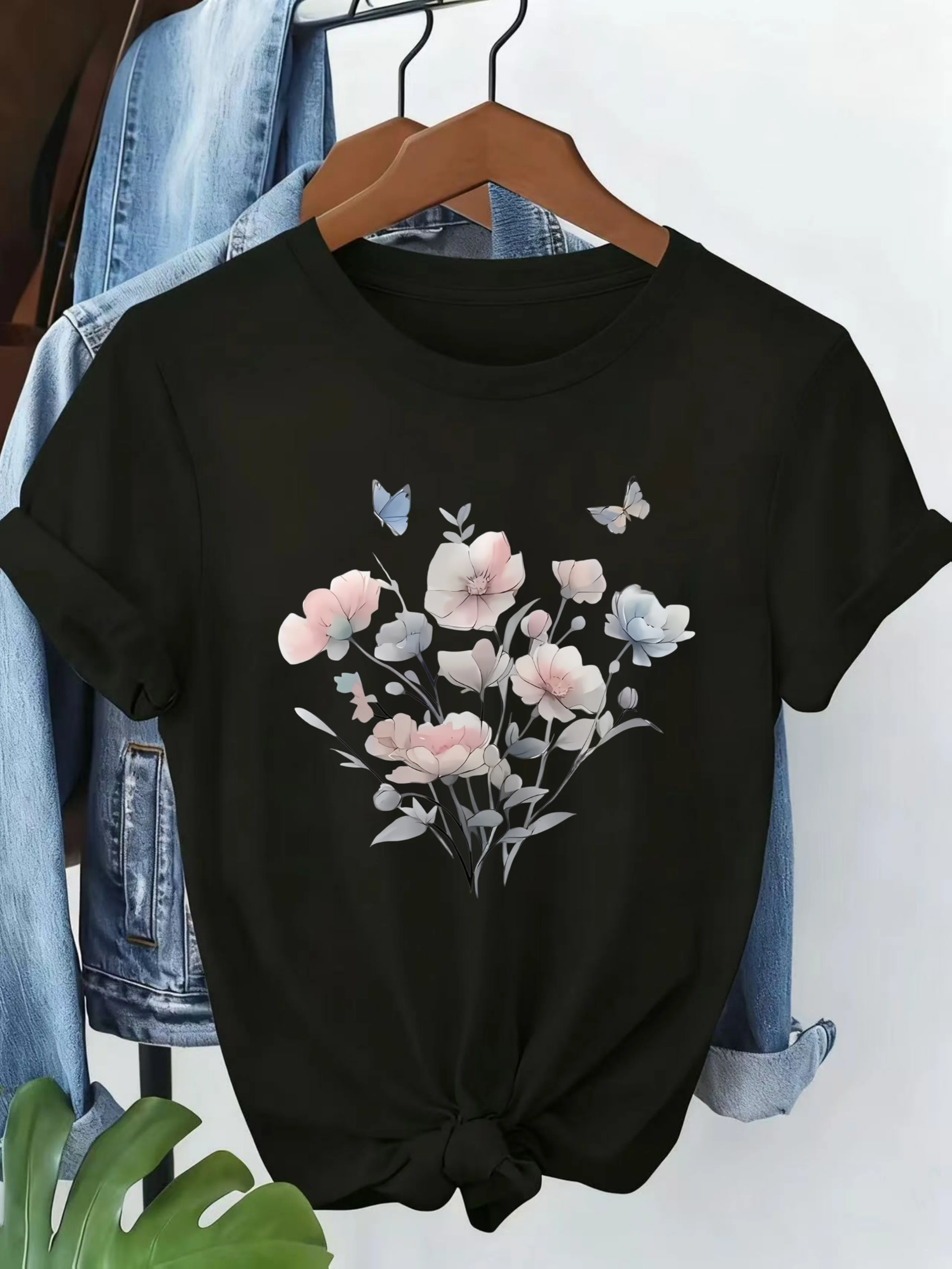 Women's Watercolor Flower Butterfly Short Tshirt Gentle Fairy Wind Fresh Gradient Flower Print Versatile Top for Daily Commuting