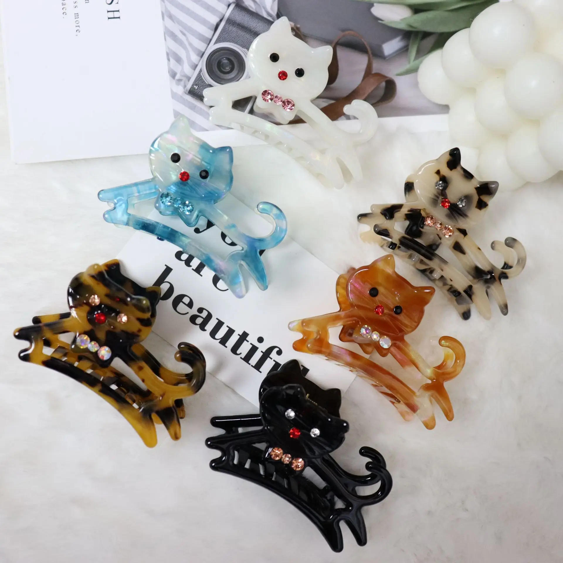 1 Pcs Premium Feeling 6cm Acetate Hair Clip Medium Cute Pet Shark Clip with Rhinestones Cat Mouse Scratch Clip