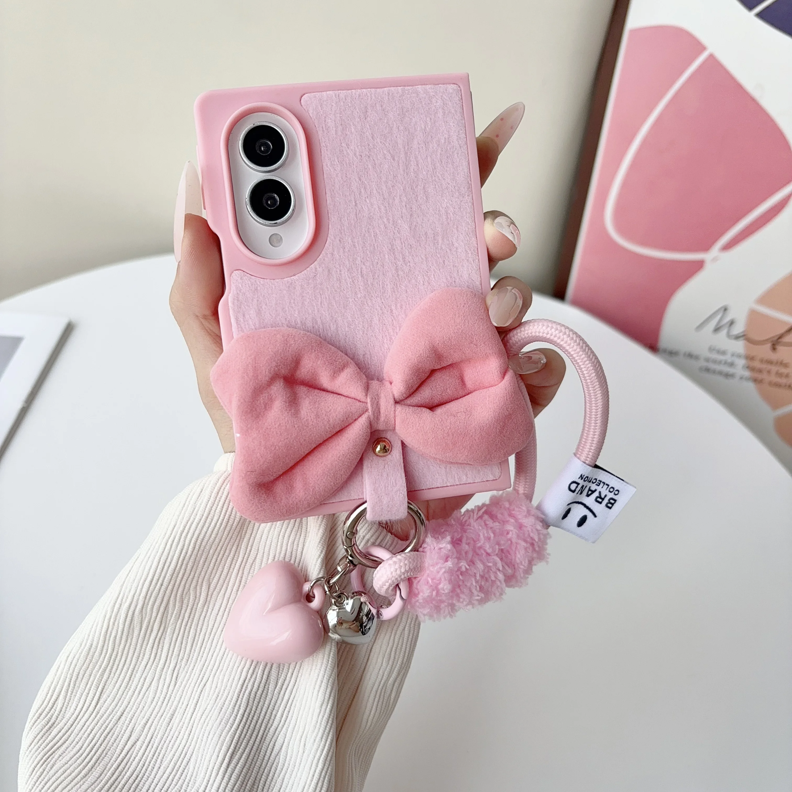 Cute 3D Bow Heart Leather Phone Case for Samsung Galaxy Z Fold8 Fold 8 Wide Shockproof Strap Lens Protrusion Slim Fit Cover