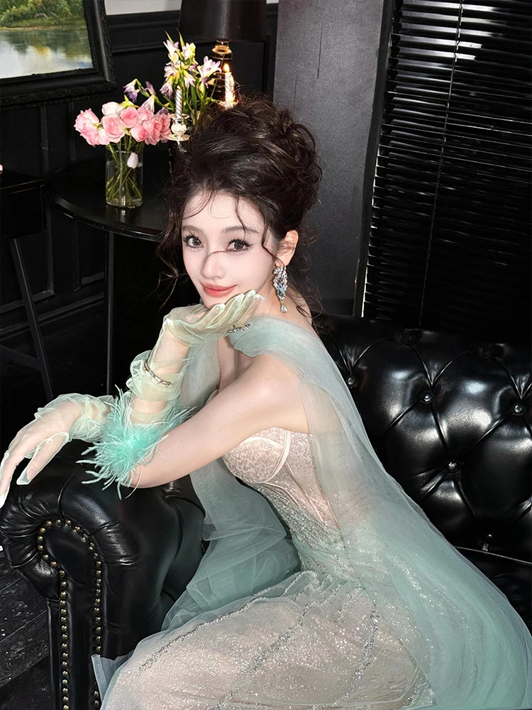 

Ele een Mermaid Gown with Beads Sequins Net Skirt Heavy Work Beautiful Bridal Morning Robe Dr for Par Wedding