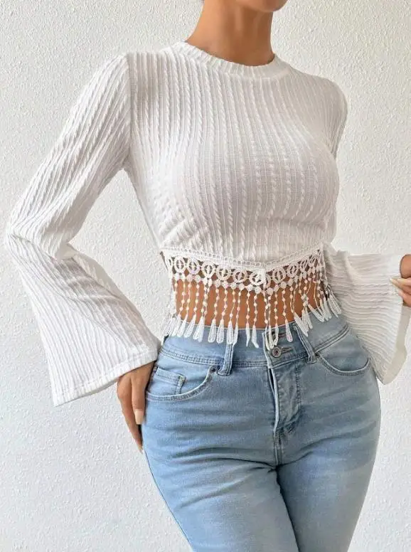 여성용 티셔츠, 패셔너블하고 새로운 우아한 자카드 홀로우 태슬 장식 트럼펫 소매 슬림핏 크롭탑, 파티에 적합