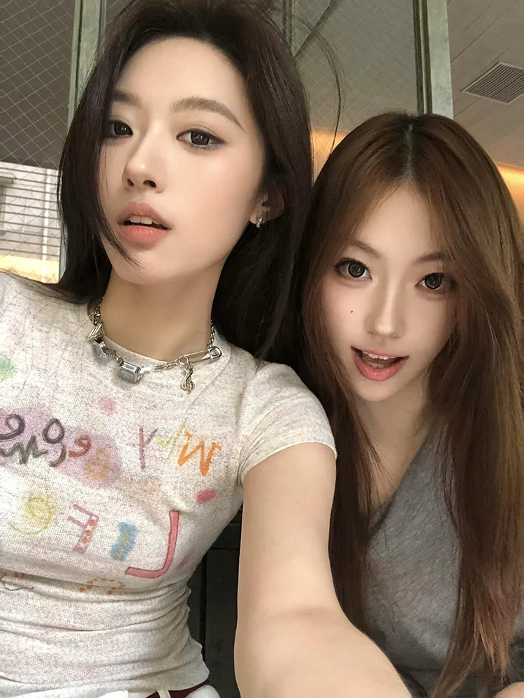 레트로 아메리칸 그래피티 반팔 티셔츠 여성 여름 슬리밍 디자인 크리에이티브 프린트 라운드 넥 수분 흡수 탑