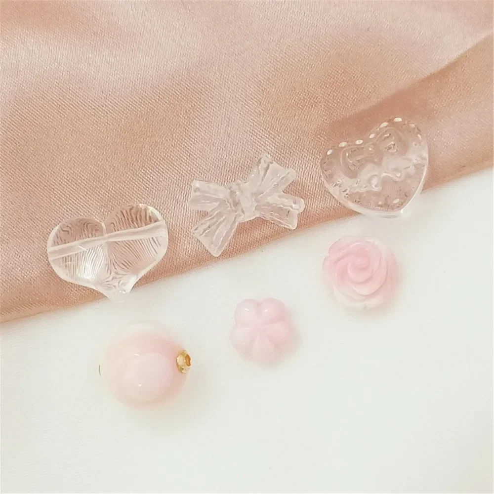 

Natural White Crystal Peach Heart-shaped Bow, Queen's Shell Peach Blossom Scattered Beads, DIY Jewelry Bracelet Accessories