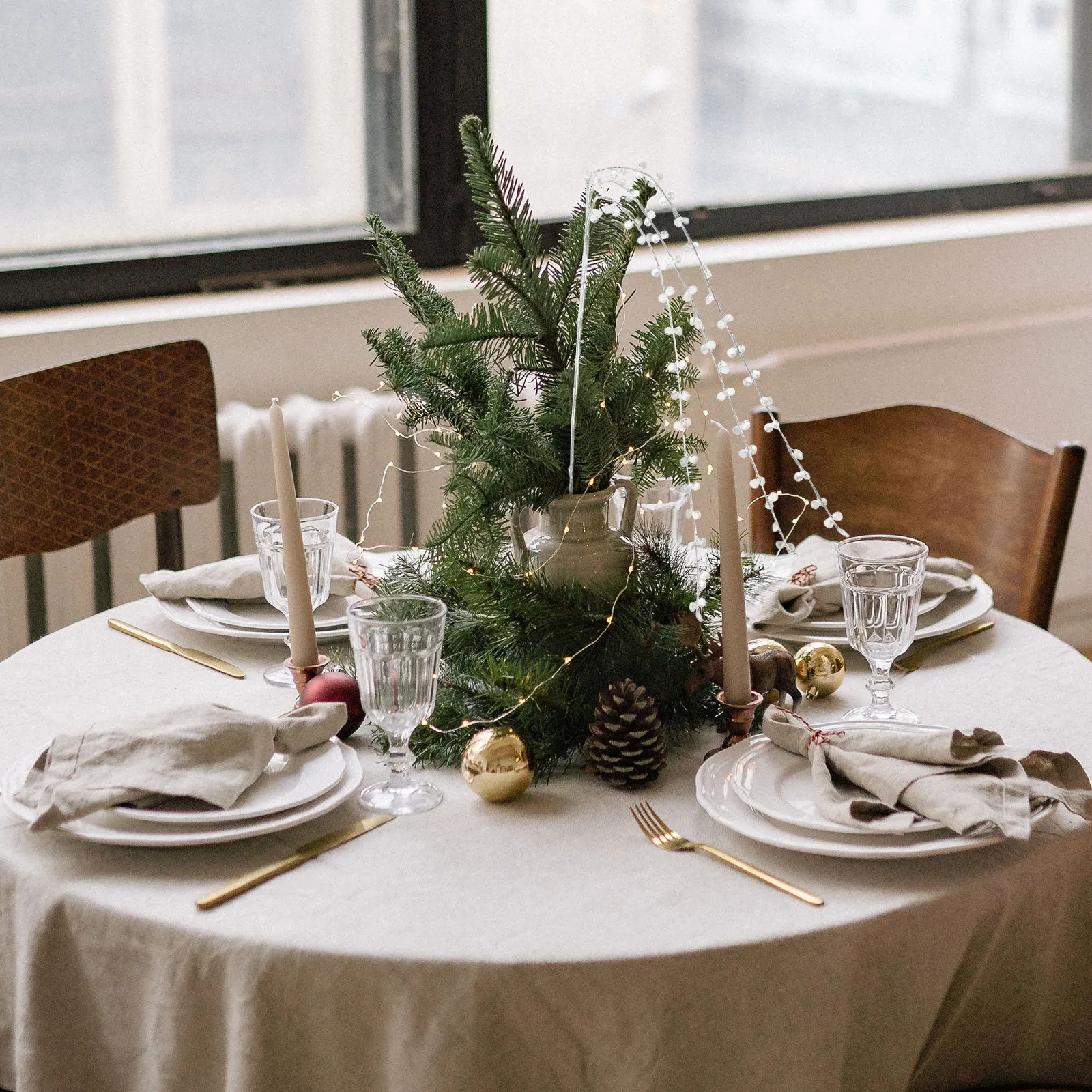 

Faux Willow Decoration Beaded Artificial Willow Branch for Christmas Tabletop Decor Winter Wedding Centerpiece Display