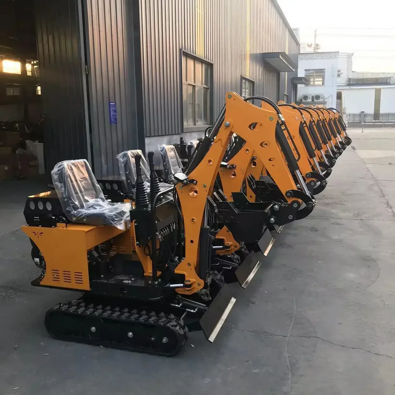 customized Mini Excavator/Small Excavator for Sale in Asia/Europe/USA/Middle East/Canada/American Small Digger