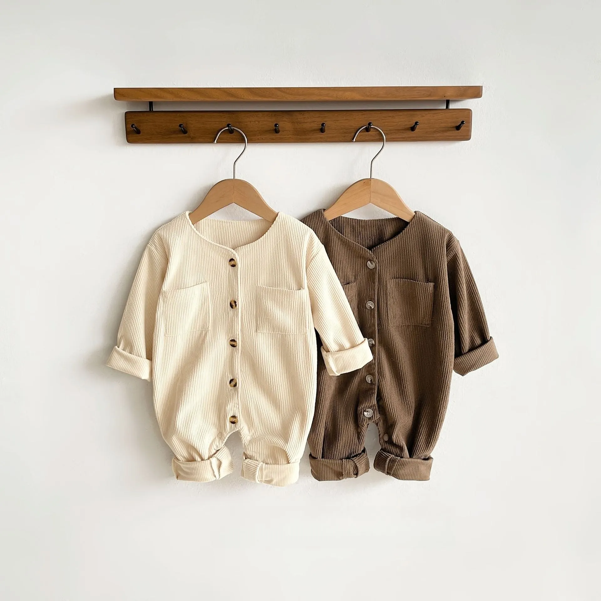 

New long-sleeved open-button one-piece suit for babies in autumn and winter, first birthday dress,crawling dress