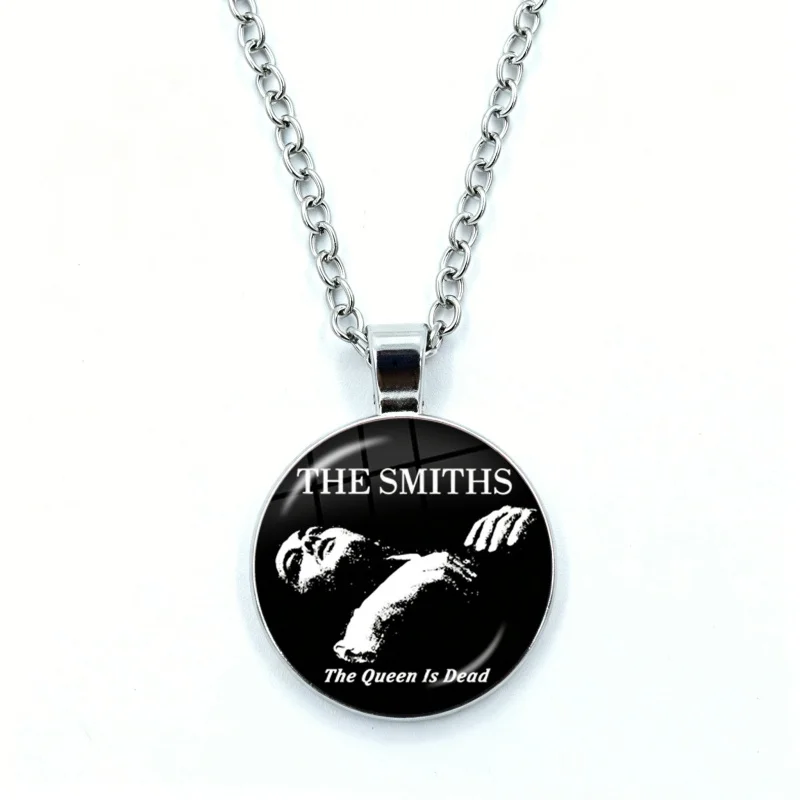 Hip-Hop Punk Necklace for Women Jewelry Skeleton Rock Roll Cabochon Glass Pendant Fashion Statement Crystal Necklace Wholesale