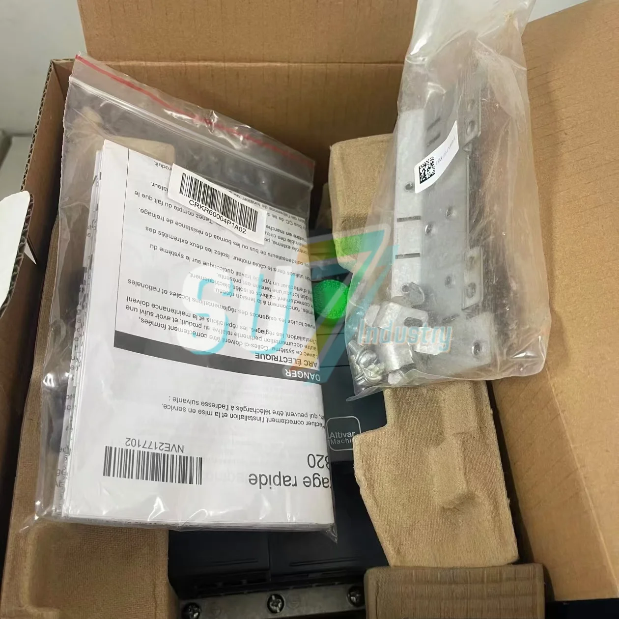 Inversor ATV320U22N4C ATV320U30M3C nuevo en caja