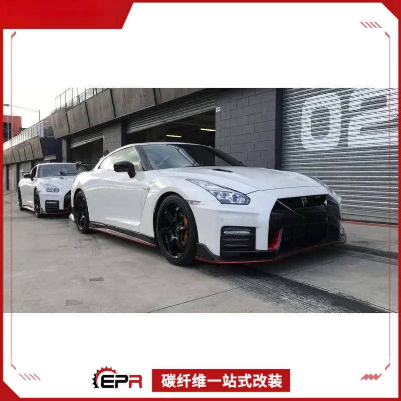 

Для Nissan R35 GTR полный комплект кузова Nismo 2-го поколения из углеродного волокна (передние/задние бамперы + боковые модификации)