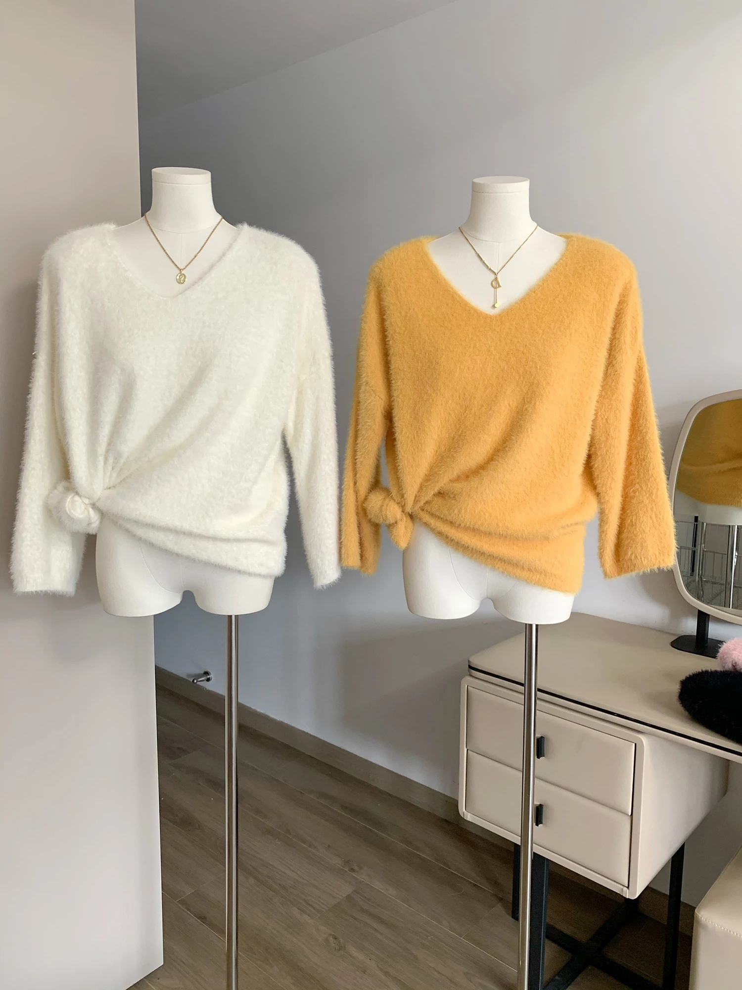 

V-neck Imitation Mink Velvet Women's Sweater Loose Soft Oversize Sweater Woman Korean Fashion Long Sleeve Pullover