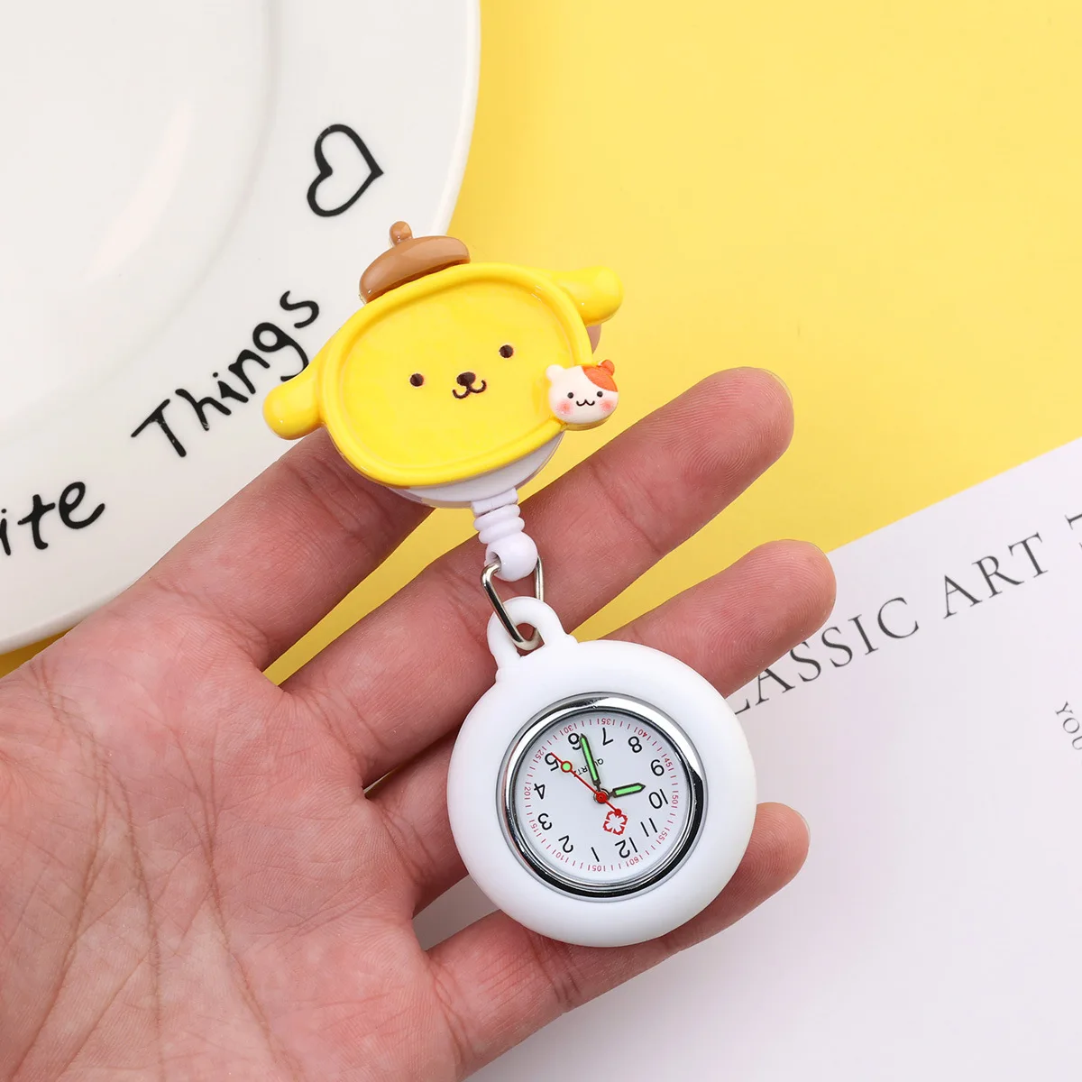 10 шт./лот, медсестра, доктор, больница, медицинские работники, милый кот, собака, здравоохранение, подвесной зажим, катушка для значка, карманные часы, выдвижные часы