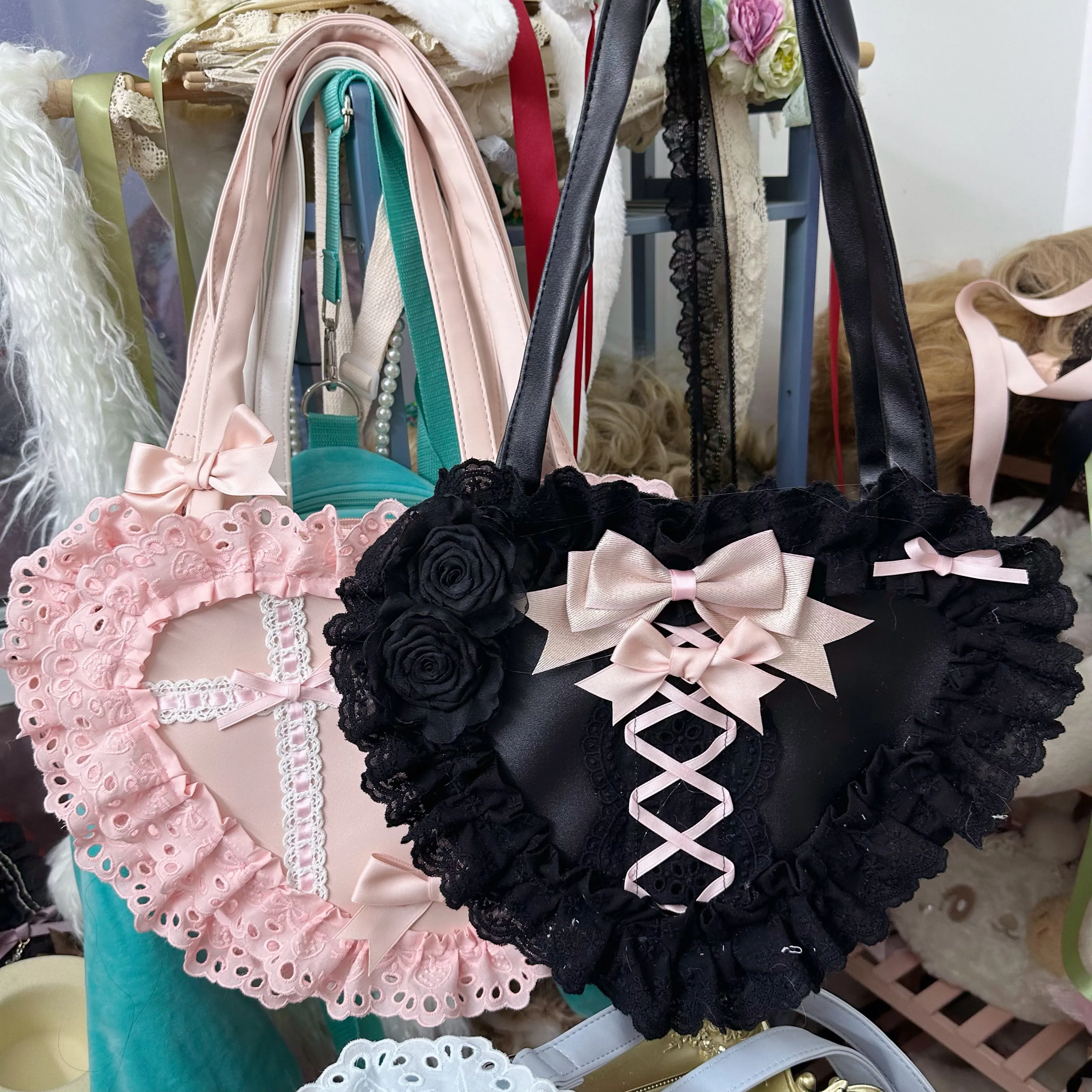 Bolso japonés con forma de corazón para mujer, elemento Lolita para citas diarias, bonito y dulce lazo de encaje con borde con volantes, bolso de hombro para el dolor