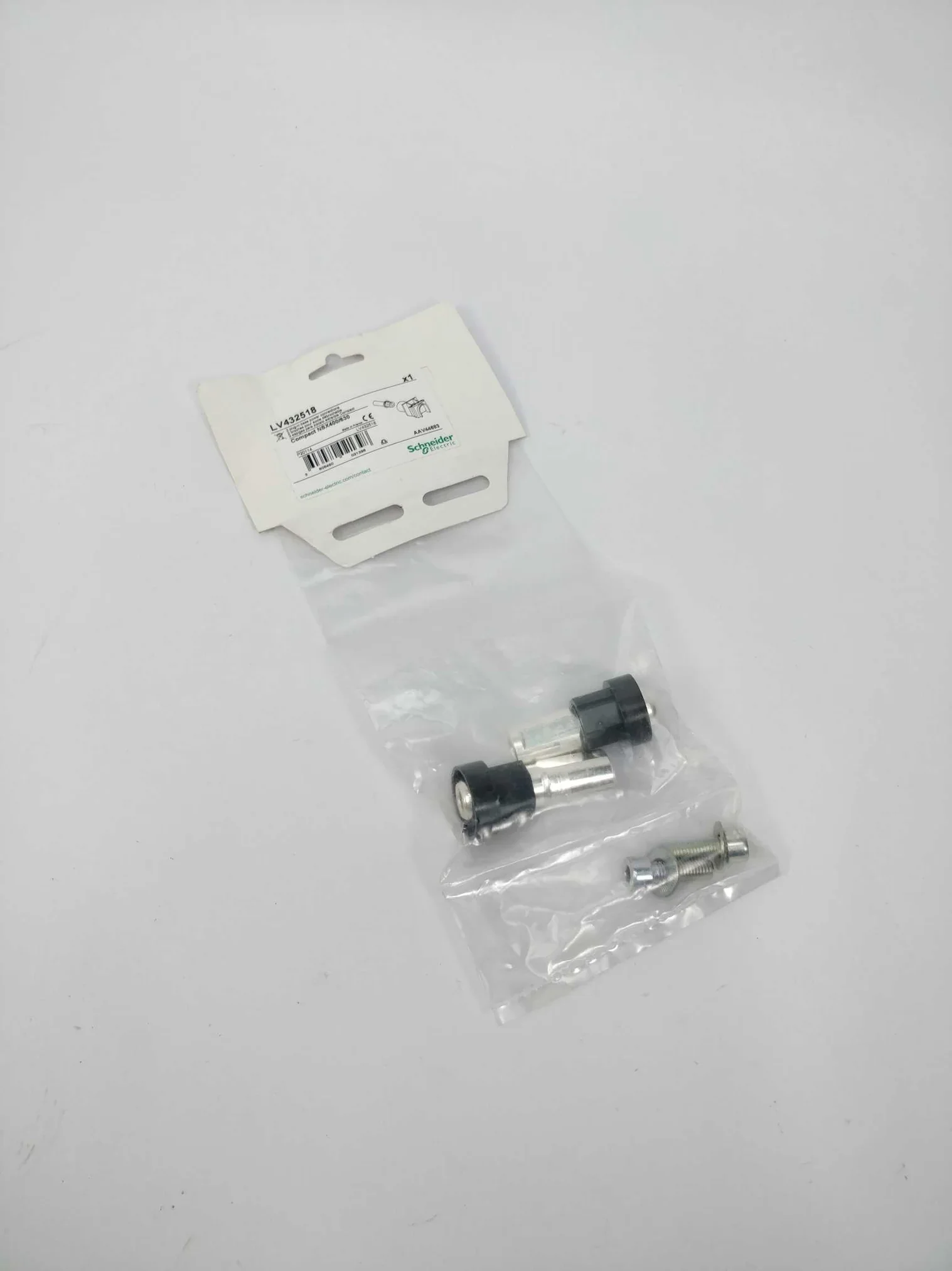 

LV432518 power connections, ComPact NSX400/630 plug-in kit, set of 2 parts