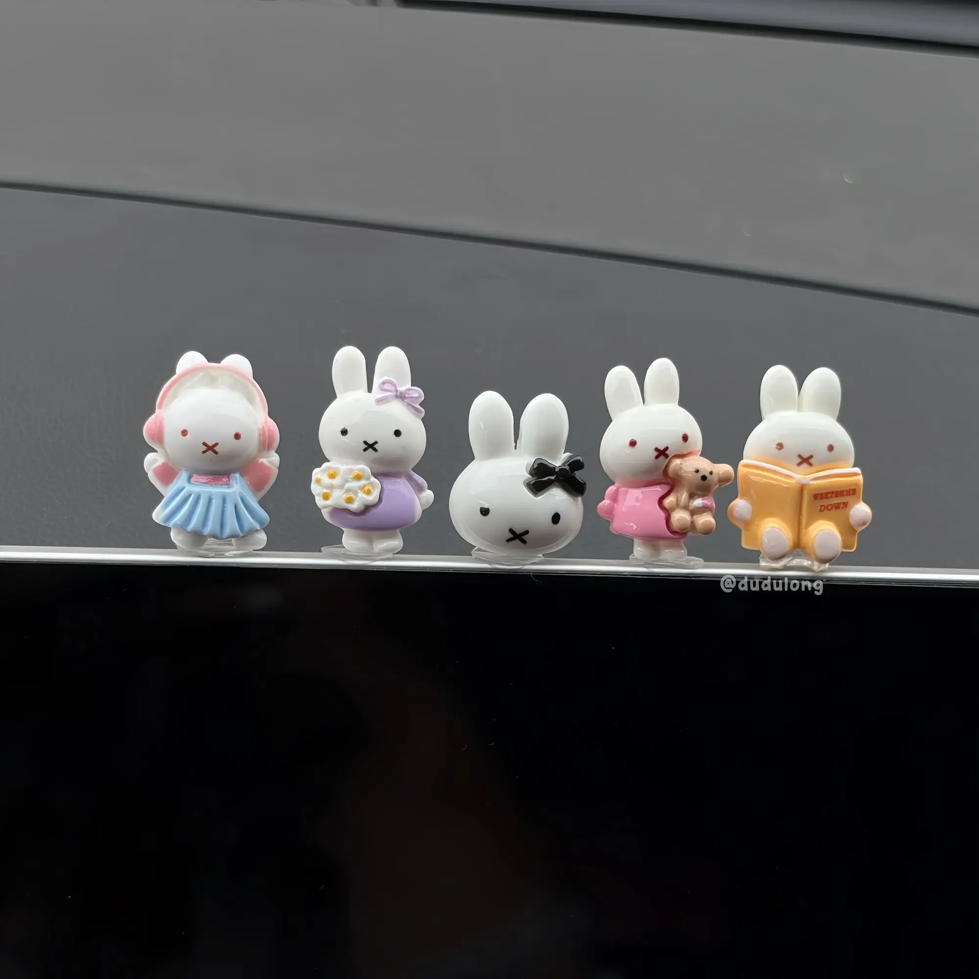 Korean Style Flower Bouquet Miffy Rabbit Car Decoration Sticker Cute Healing Atmosphere Cartoon Sticker Ornament Decoration view 3