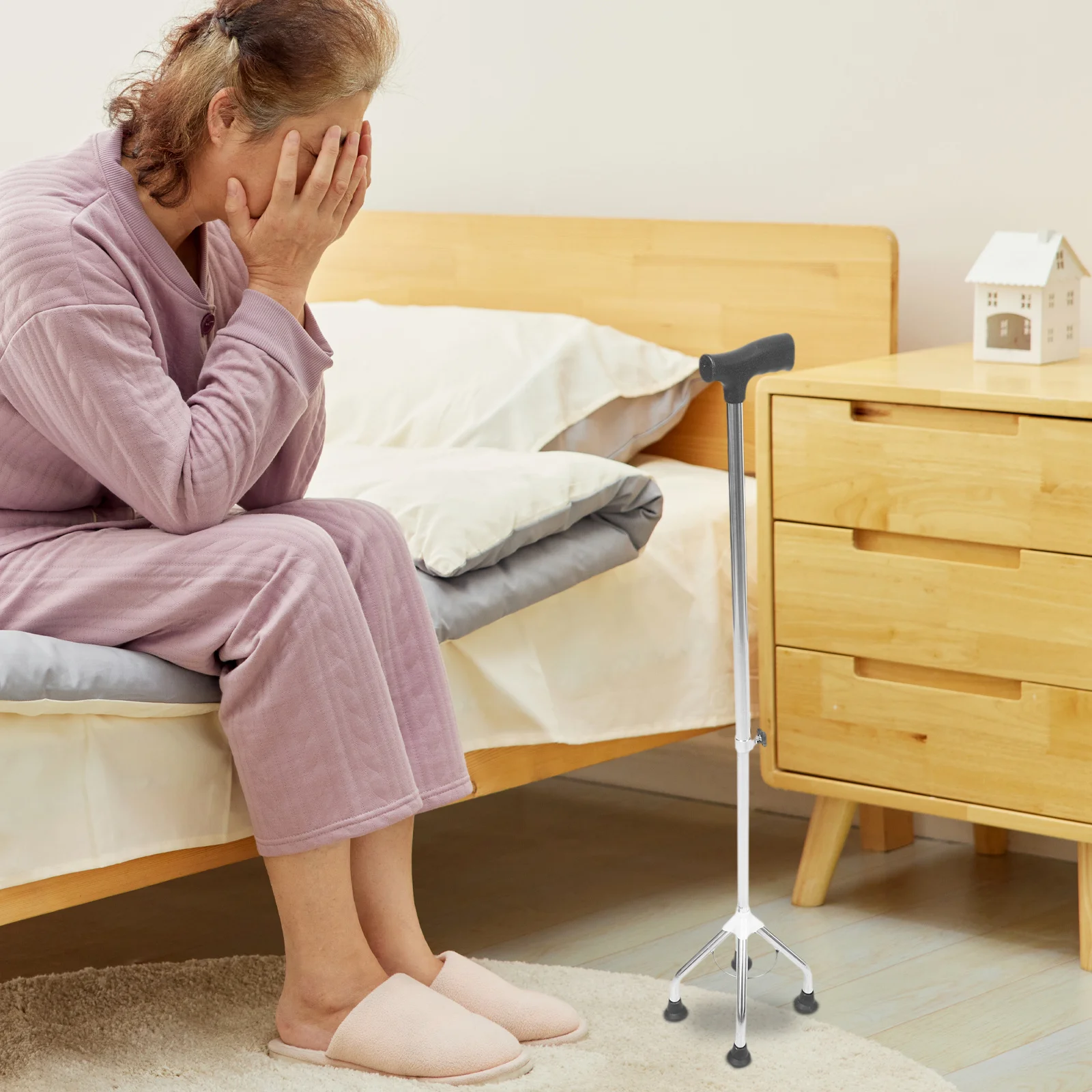 

Adjustable Four-Leg Walking Cane Detachable Hiking Stick Portable Stable Nonslip Trekking Pole Outdoor Support