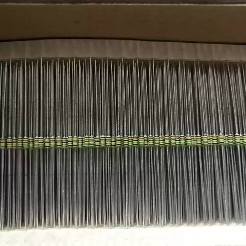 30-100pcs Imported color ring capacitor resistor UP050CH120J-B-B12PF 50V low loss low-temperature float