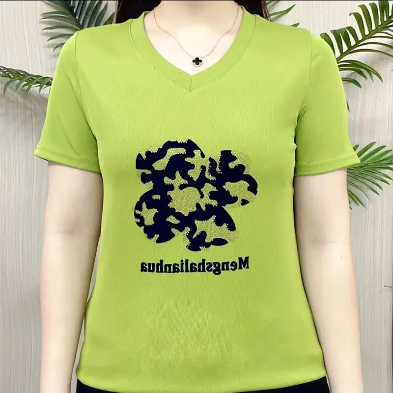 Camiseta solta de manga curta feminina, pendulares, pendulares, versátil, decote em v, carta de diamantes estampada, casual, verão