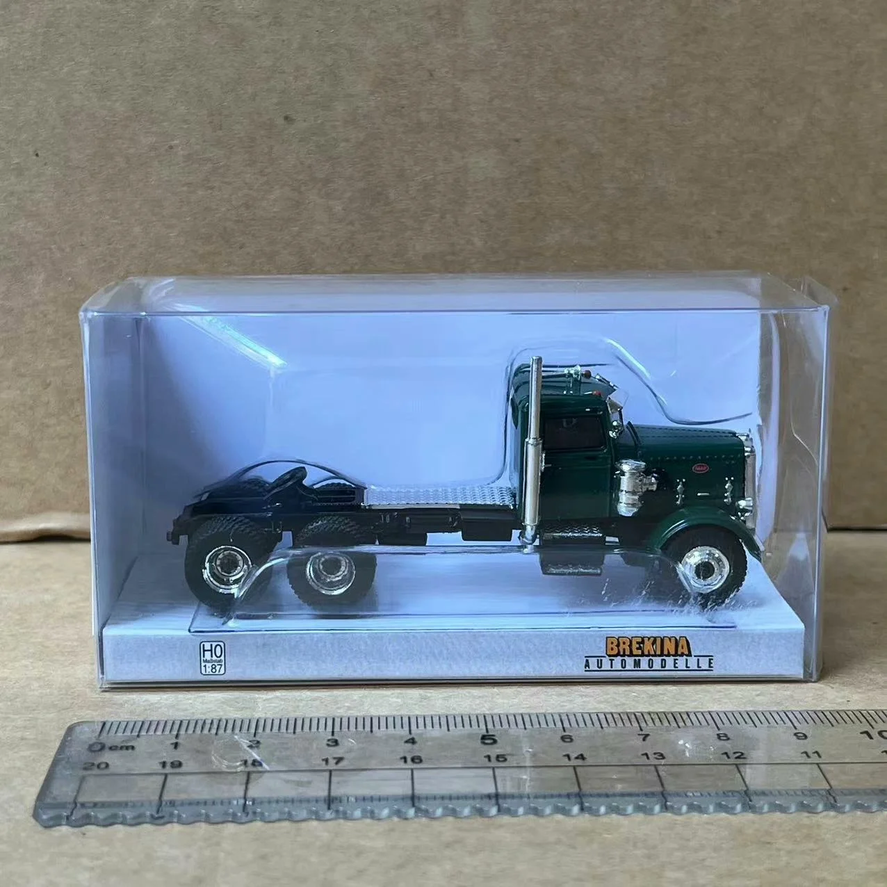 1:87 HO Peterbilt 281 Trailer Head Truck Plastic Car Model Toy Collectible