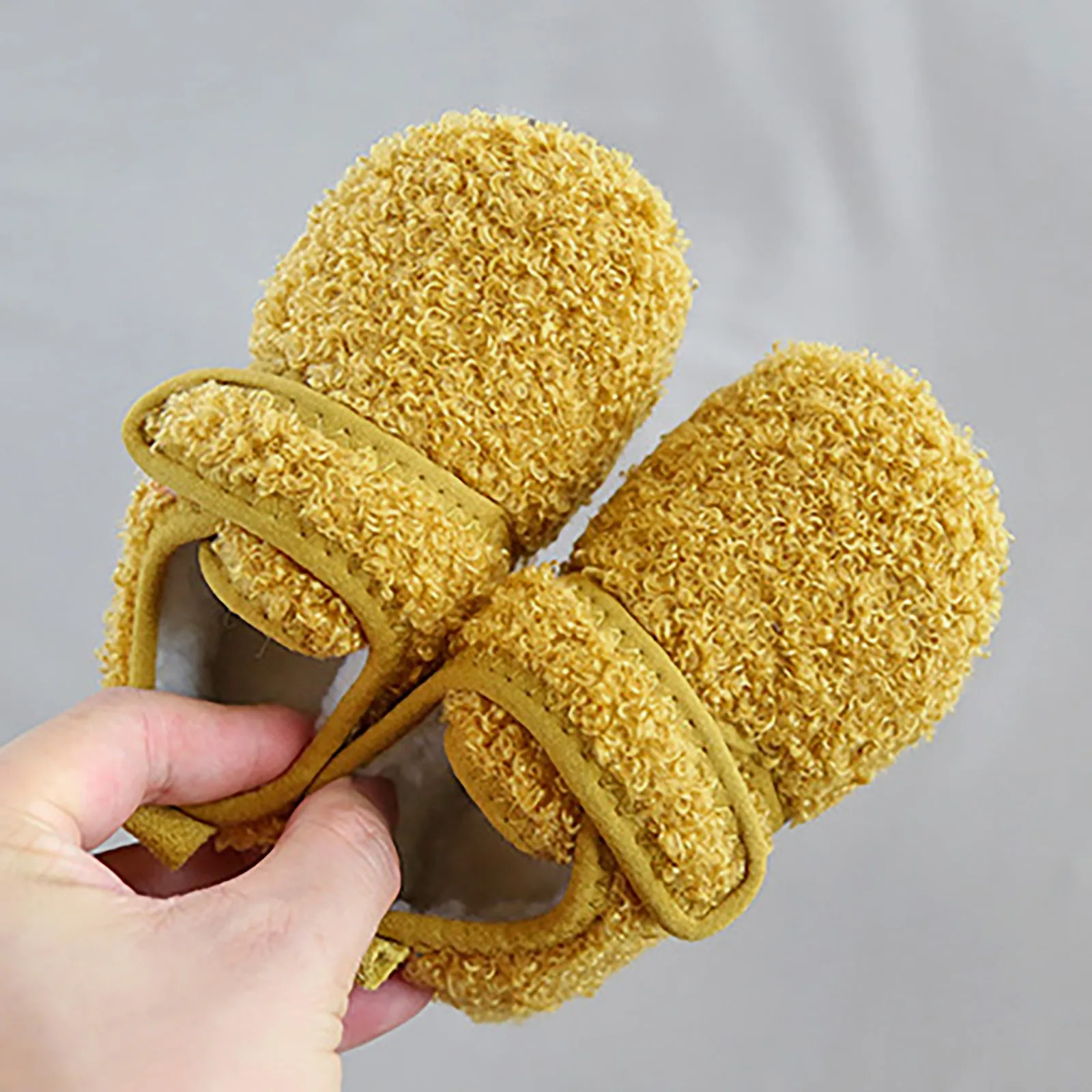 New Toddler Slippers Newborn Baby Crawling Shoes Boy Girl Lamb Slippers Prewalker Trainers Fur Winter Warm Casual First Walker