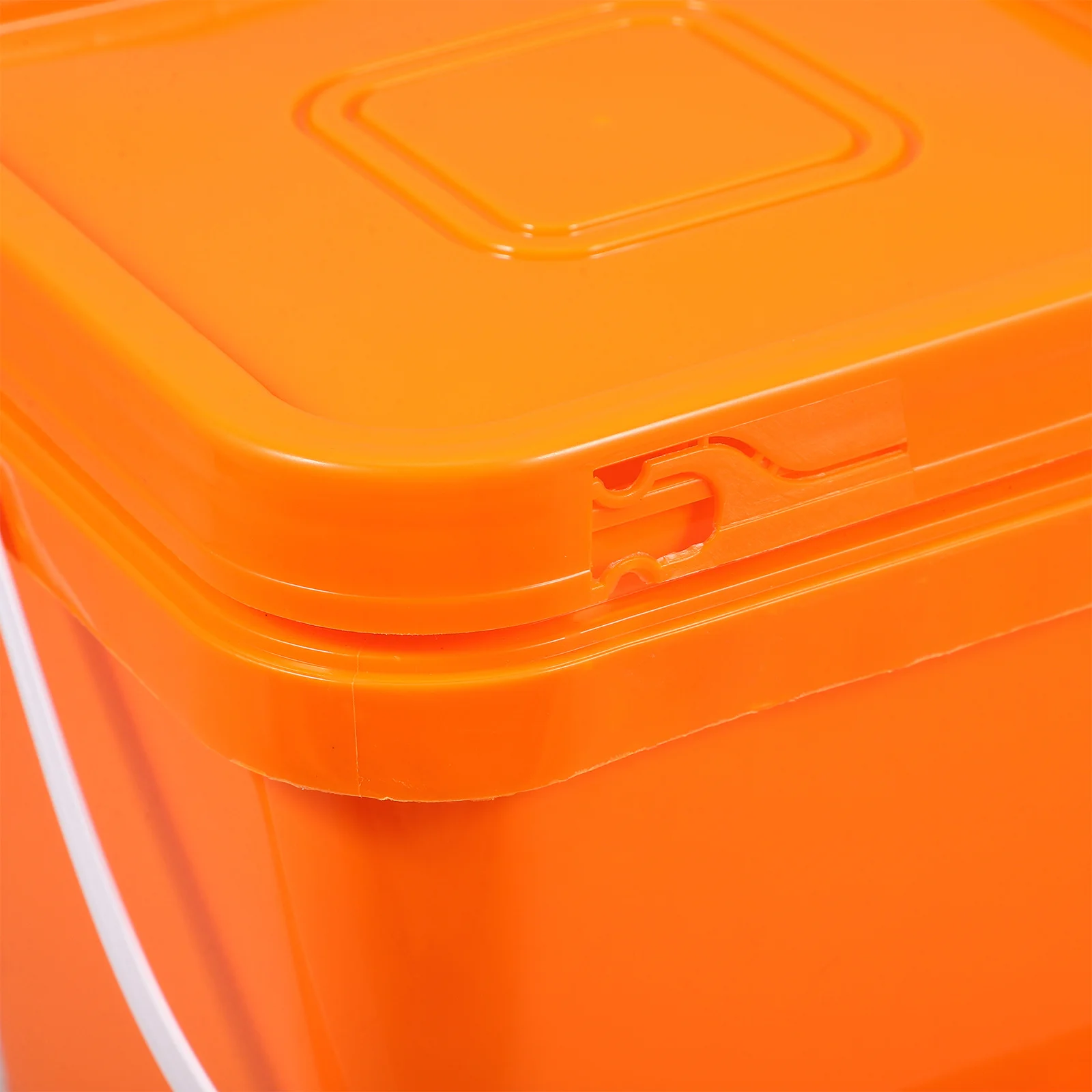 Paint Bucket Plastic Durable Storage Container Bucket with Lid Handle Portable Pigment Oil Pail for Painting Paint Pail with Lid