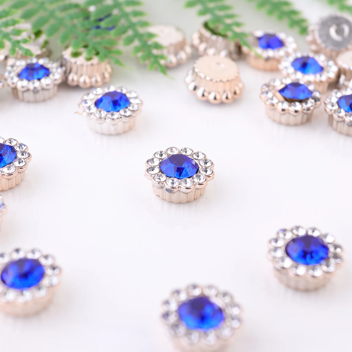 

50Pcs Abs Exquisite Flower Shaped Embellishment Flat Back Accessories Hairband Craft Decoration Gift Wrap