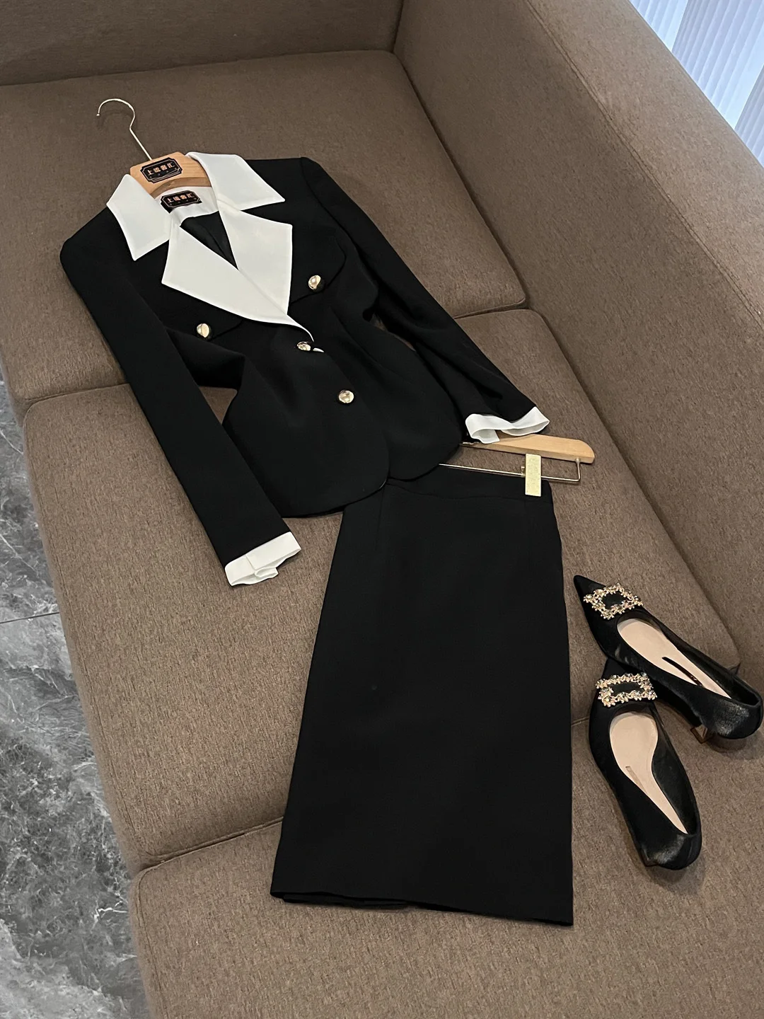 

Профессиональный женский костюм, облегающая юбка, отель, Beau, салон, стойка регистрации, Work orm, осень-зима Ele Sle X3