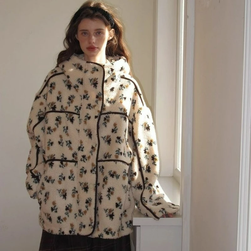 

New Fashionable Polar Fleece Lambskin Printed Coat for Women 2026 Autumn/winter American Retro Hooded Fur Leisure Keep Warm Coat