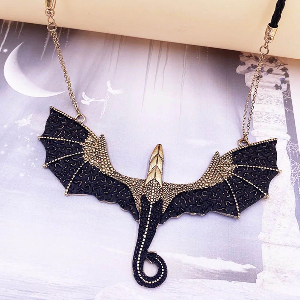 Halloween Rope Bat Necklace for Men Women Dragon Decoration Gothic European and American Pendant Alloy Man