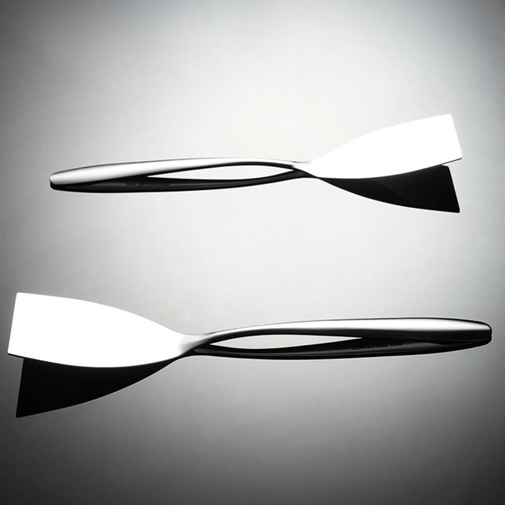 

2Pcs Stainless Steel Frying Spatulas Metal Kitchen Cooking Tool Compact Size Flat Shape for Steak Cooking and Restaurant Use