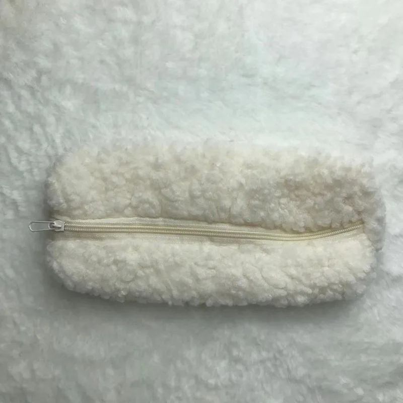 Piórnik polarowy Japońska wełna jagnięca Mały świeży kosmetyczka na kosmetyki i przybory toaletowe