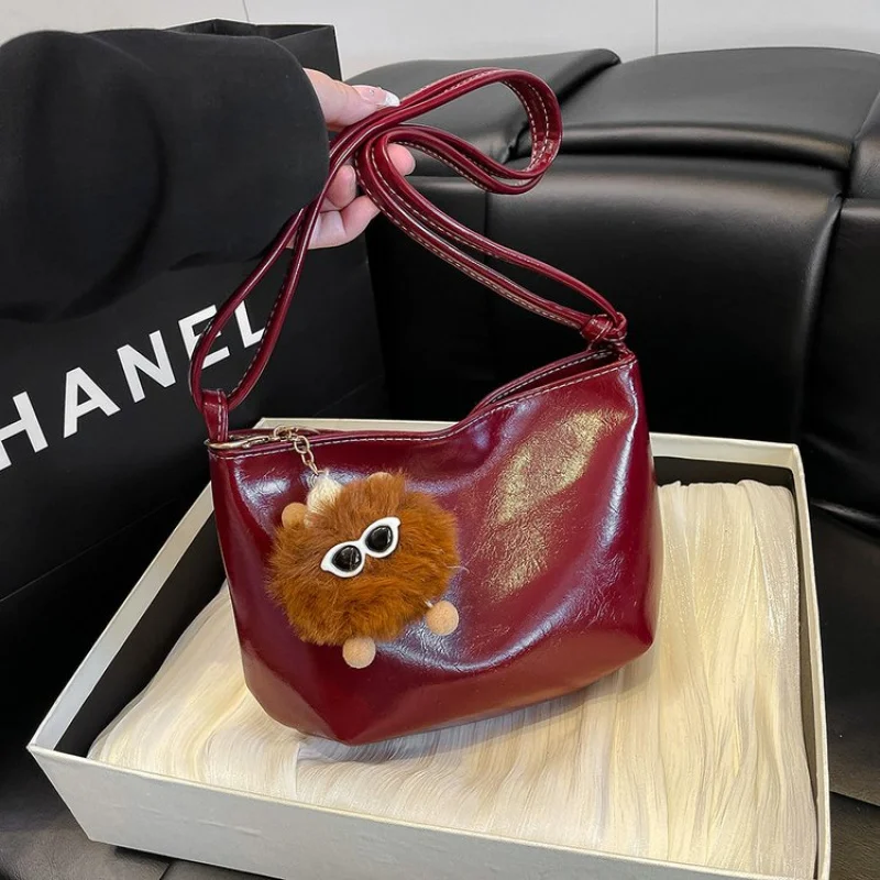 

Popular Classic Leather Women's Tote Bag Luxury Brand Famous Designer Elegant Crossbody Chic Embellishment Commuter Bag